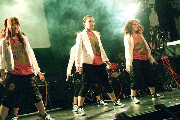 VOATダンスボーカルチームライブ写真2