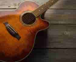 ボーカルスクールVOATのプログラム、弾き語り