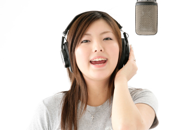 ボーカル・ボイストレーニングの知識 【ボイストレーニング】喉を開く発声のコツとは イメージ